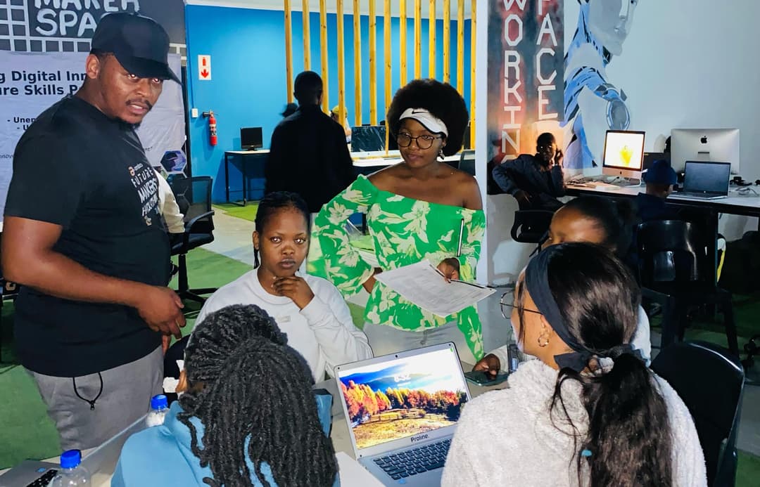Mentoring at Telkom Learn Hackathon